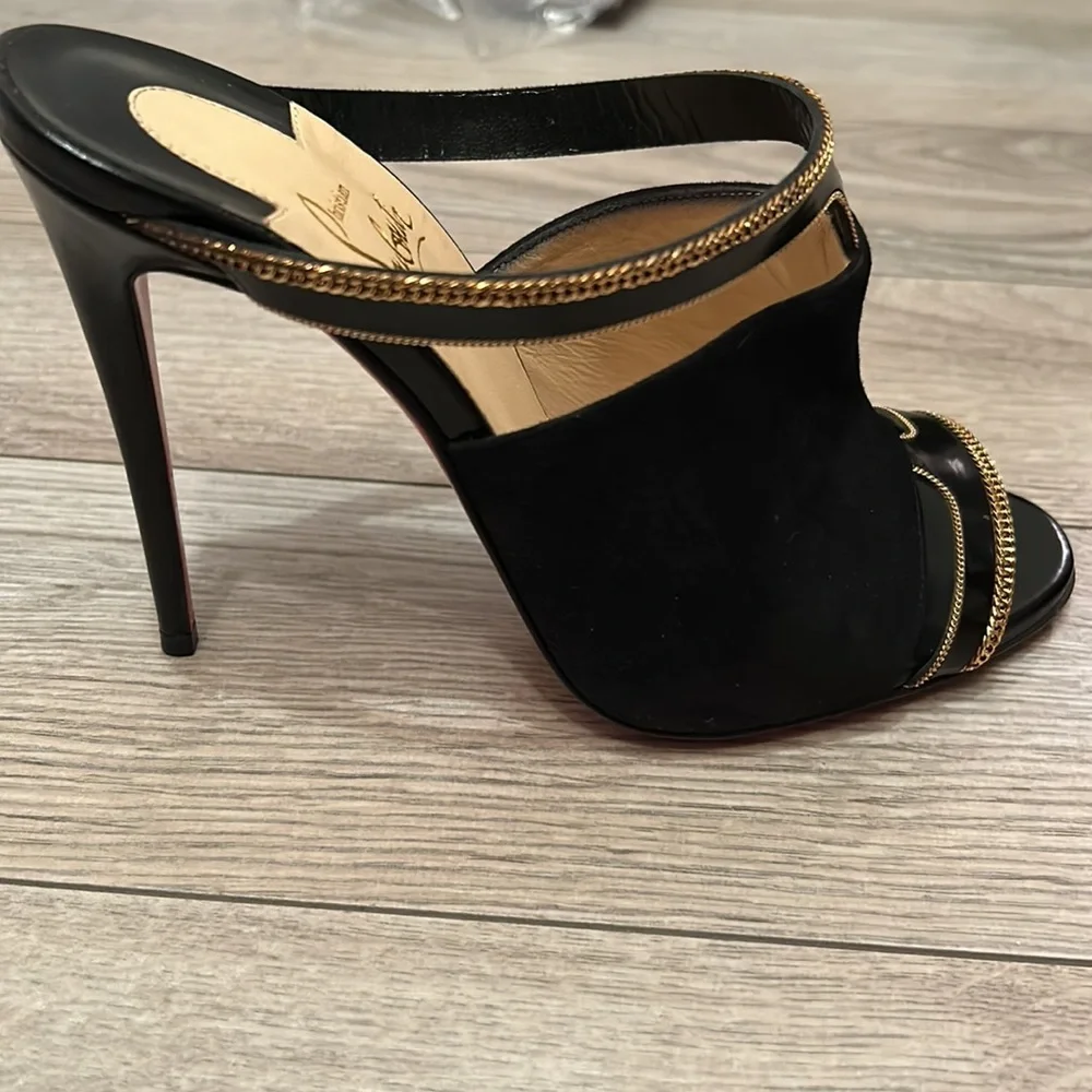 EUC Christian Louboutin Black/Gold heels Akenana 100 Jazz Calf/Suede Size 37